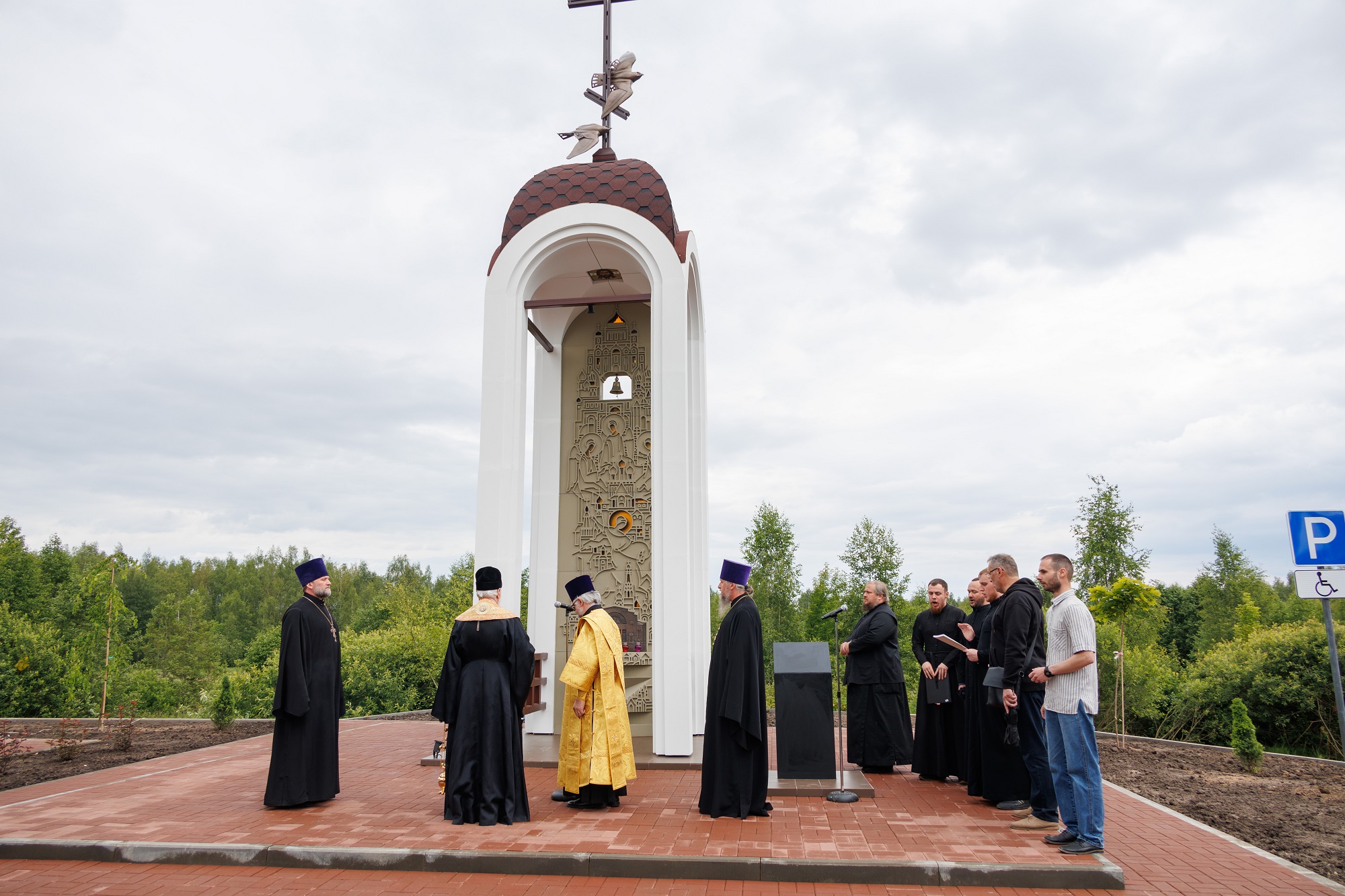 "Первый ярославский" об открытии часовни на месте гибели Сергея Пускепалиса